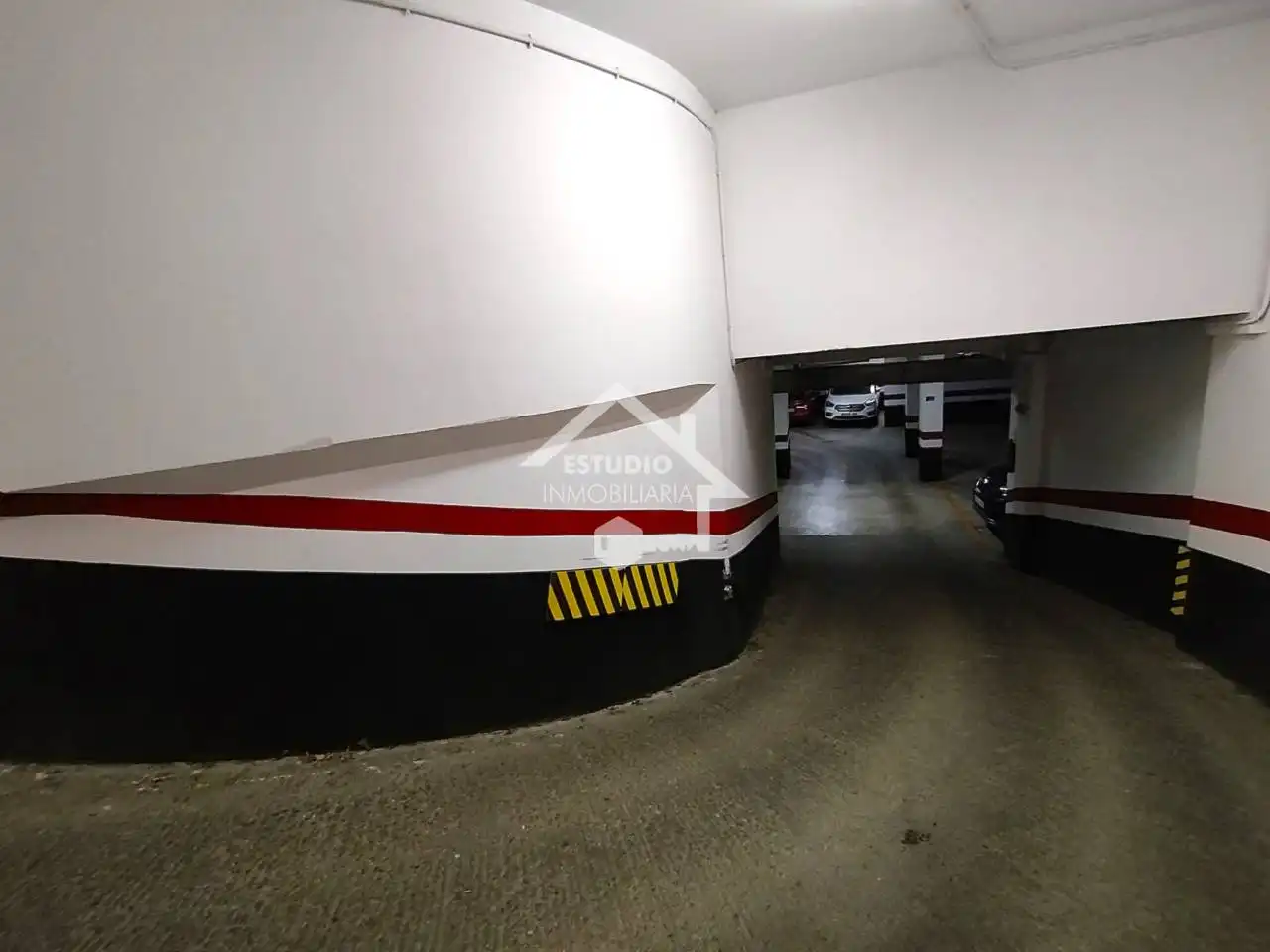 Parking de Dúplex en venta en Viana con Calefacción y Balcón