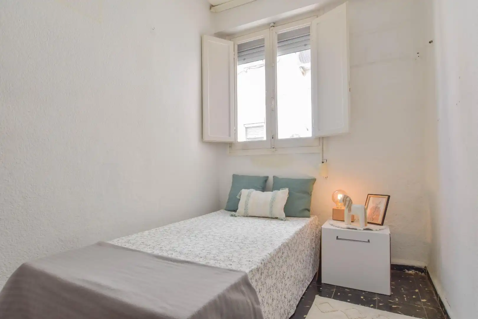 Habitación de Piso en venta en Valencia con Aire acondicionado y Calefacción