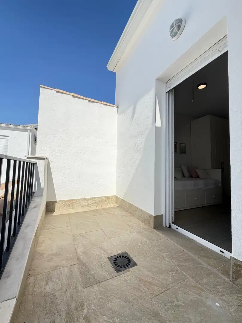 Balcony of Houses for sale in Lopera