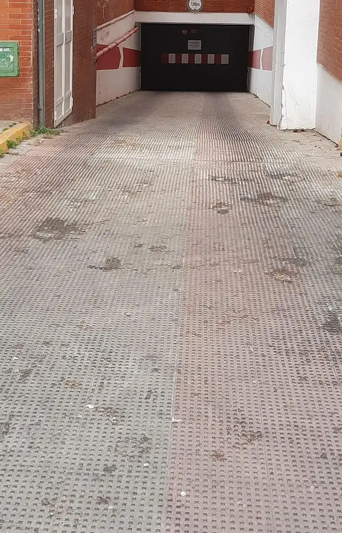 Garage for sale in Calle ALMIRANTE TOPETE, Tiro de Línea