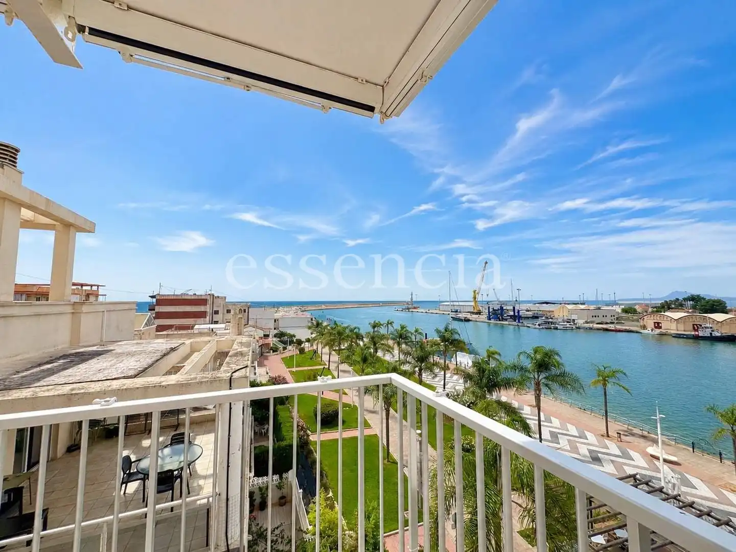 Habitación de Apartamento en venta en Gandia con Aire acondicionado, Terraza y Balcón