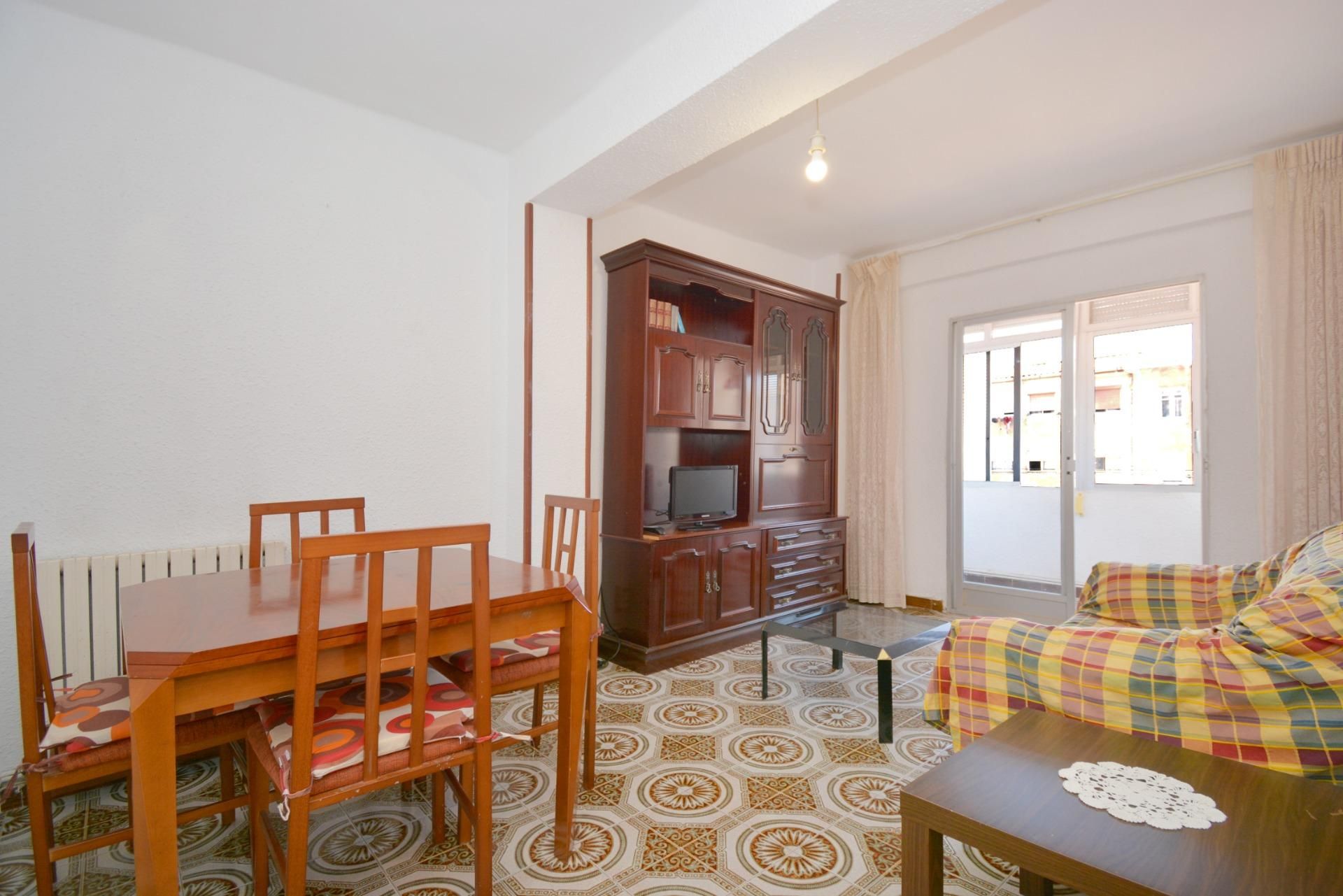 Sala de estar de Piso en venta en  Zaragoza Capital con Calefacción
