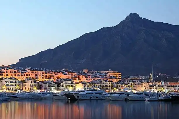 Vista exterior de Residencial en venda en Marbella