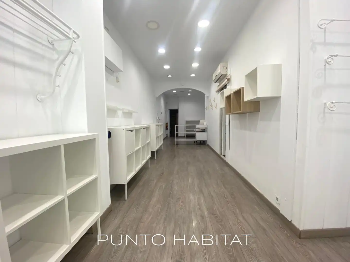 Business premises to rent in Avenida Avinguda Gaudí, imagen 3