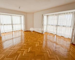 Flat to rent in  Madrid Capital  with Air Conditioner, Heating and Parquet flooring
