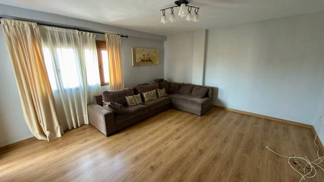 Piso en Alquiler en Calle Beethoven en Los Guindos - Parque Mediterráneo - Santa Paula