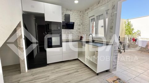 Foto 3 de Casa adosada en venta en Lebrija, Sevilla