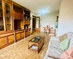 Living room of Flat for sale in  Madrid Capital