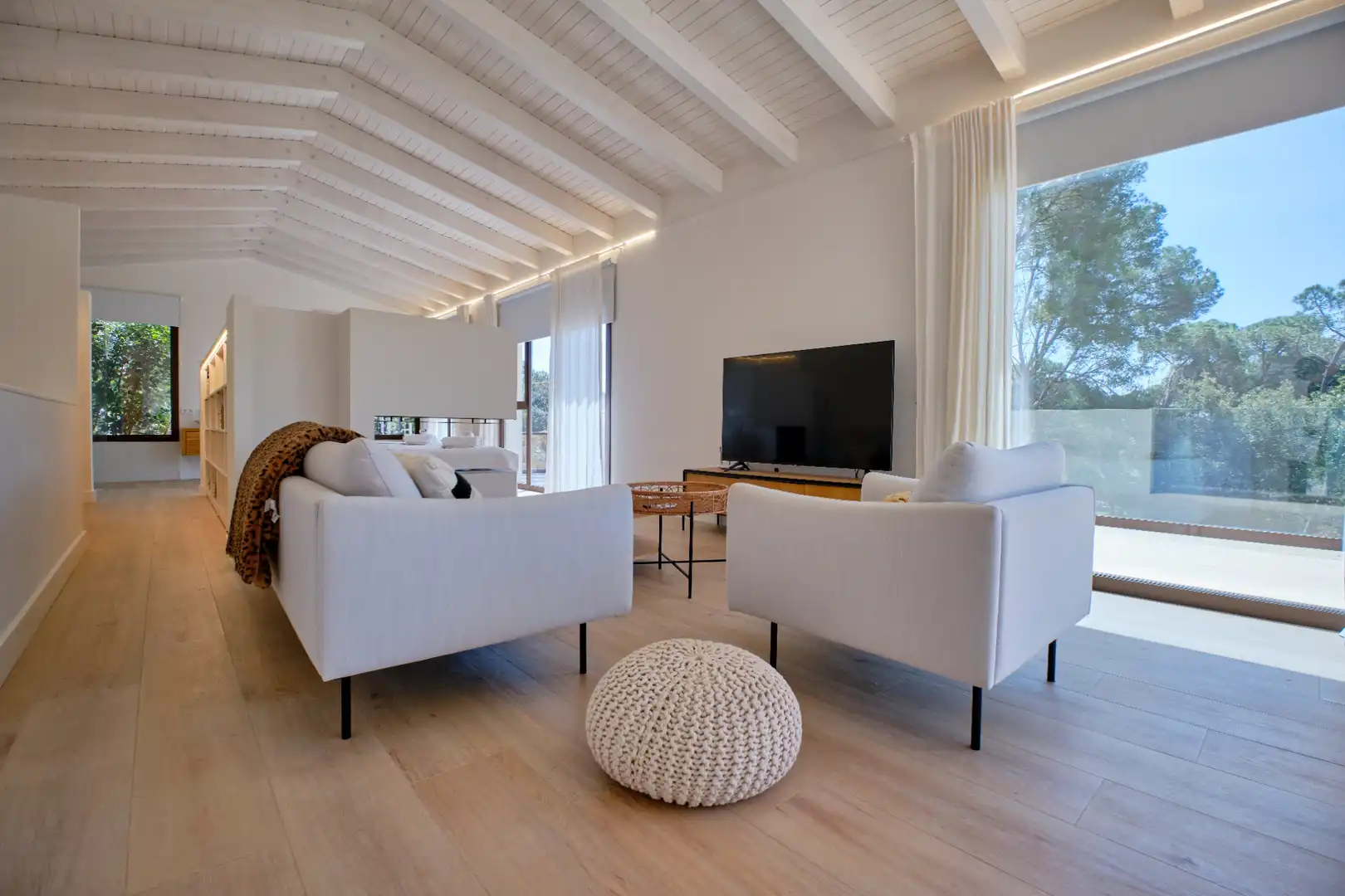 Sala d'estar de Casa o xalet de lloguer en Mont-ras amb Aire condicionat, Calefacció i Jardí privat