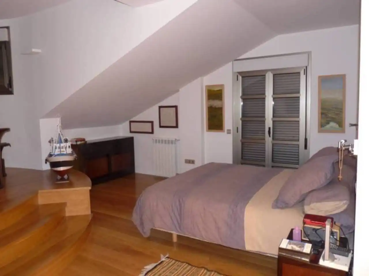 Dormitori de Casa o xalet en venda en Oviedo  amb Calefacció, Terrassa i Alarma
