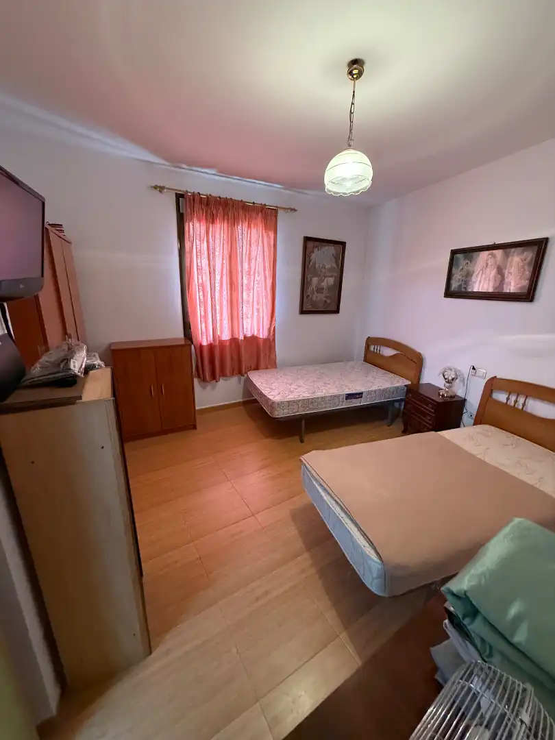 Dormitori de Casa o xalet en venda en Alcalá la Real amb Jardí privat, Parquet i Terrassa