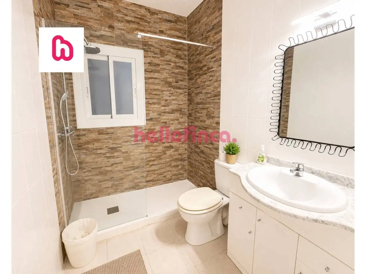 Baño de Piso en venta en Sant Pere de Ribes con Aire acondicionado, Terraza y Trastero