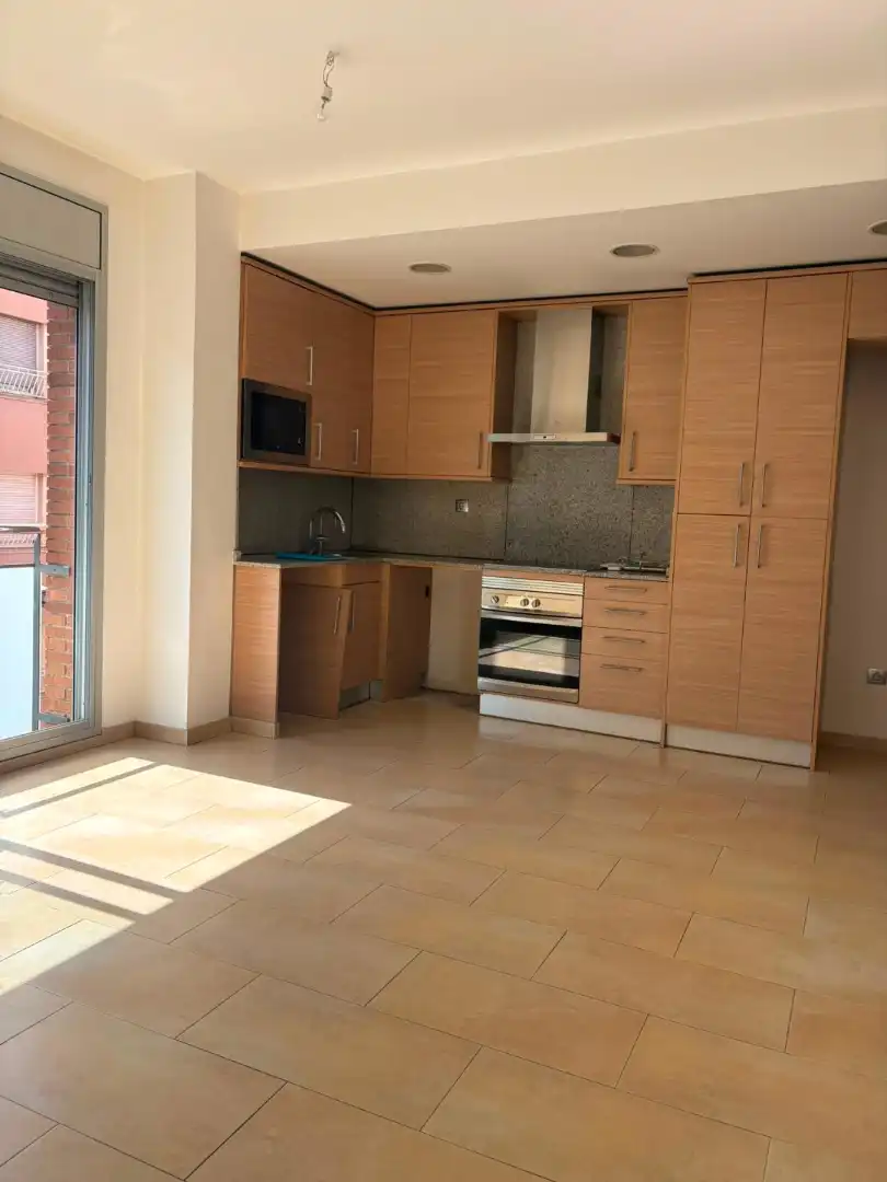 Kitchen of Flat for rent in Terrassa  with Heating, Parquet flooring and Oven