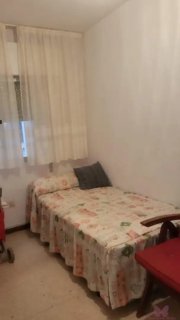 Habitación de Piso en venta en Cádiz con Aire acondicionado, Terraza y Trastero