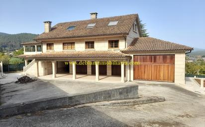 Vista exterior de Finca rústica en venda en Tui amb Calefacció, Jardí privat i Terrassa