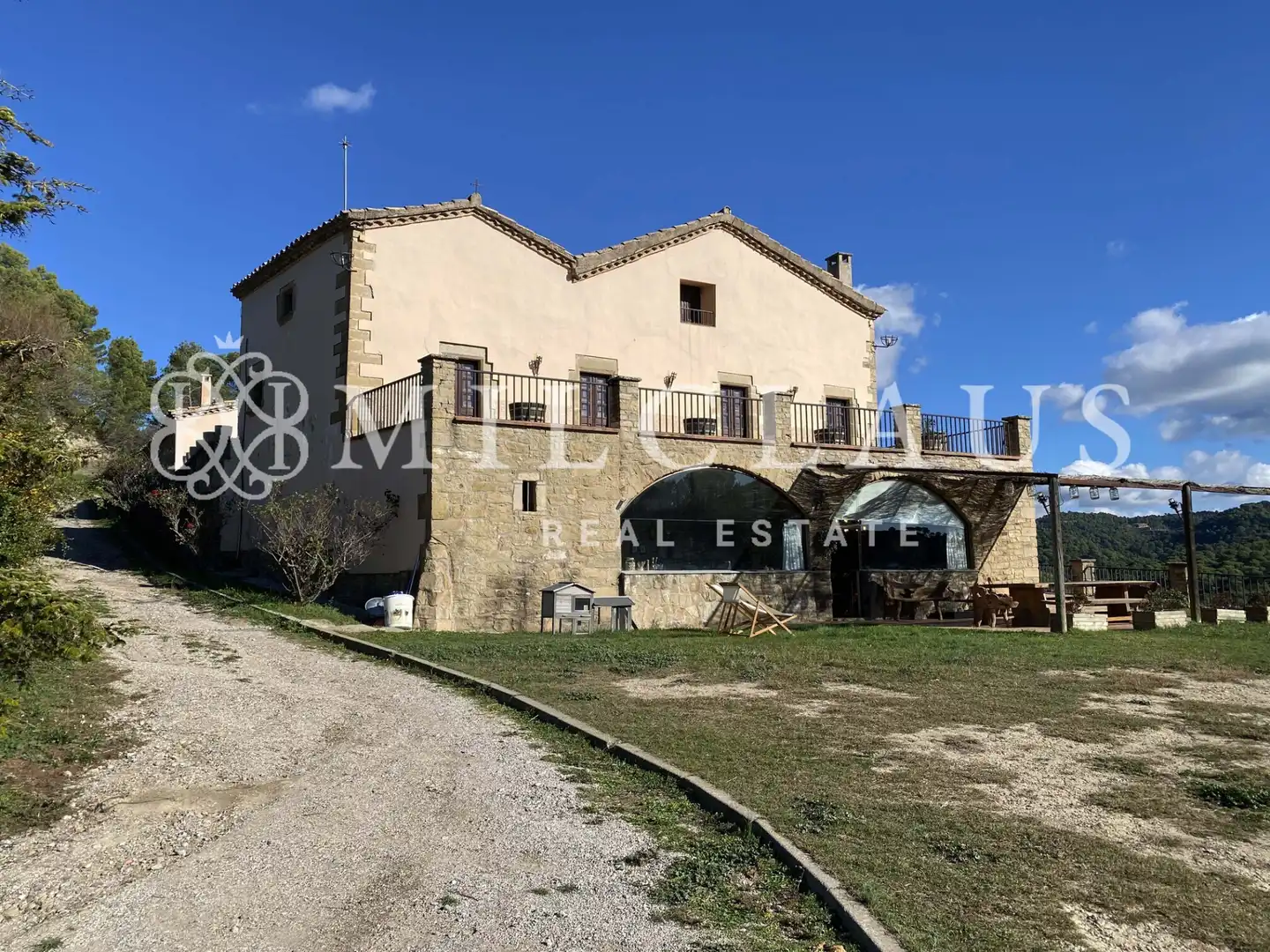 Vista exterior de Finca rústica en venda en Talamanca amb Aire condicionat, Calefacció i Jardí privat