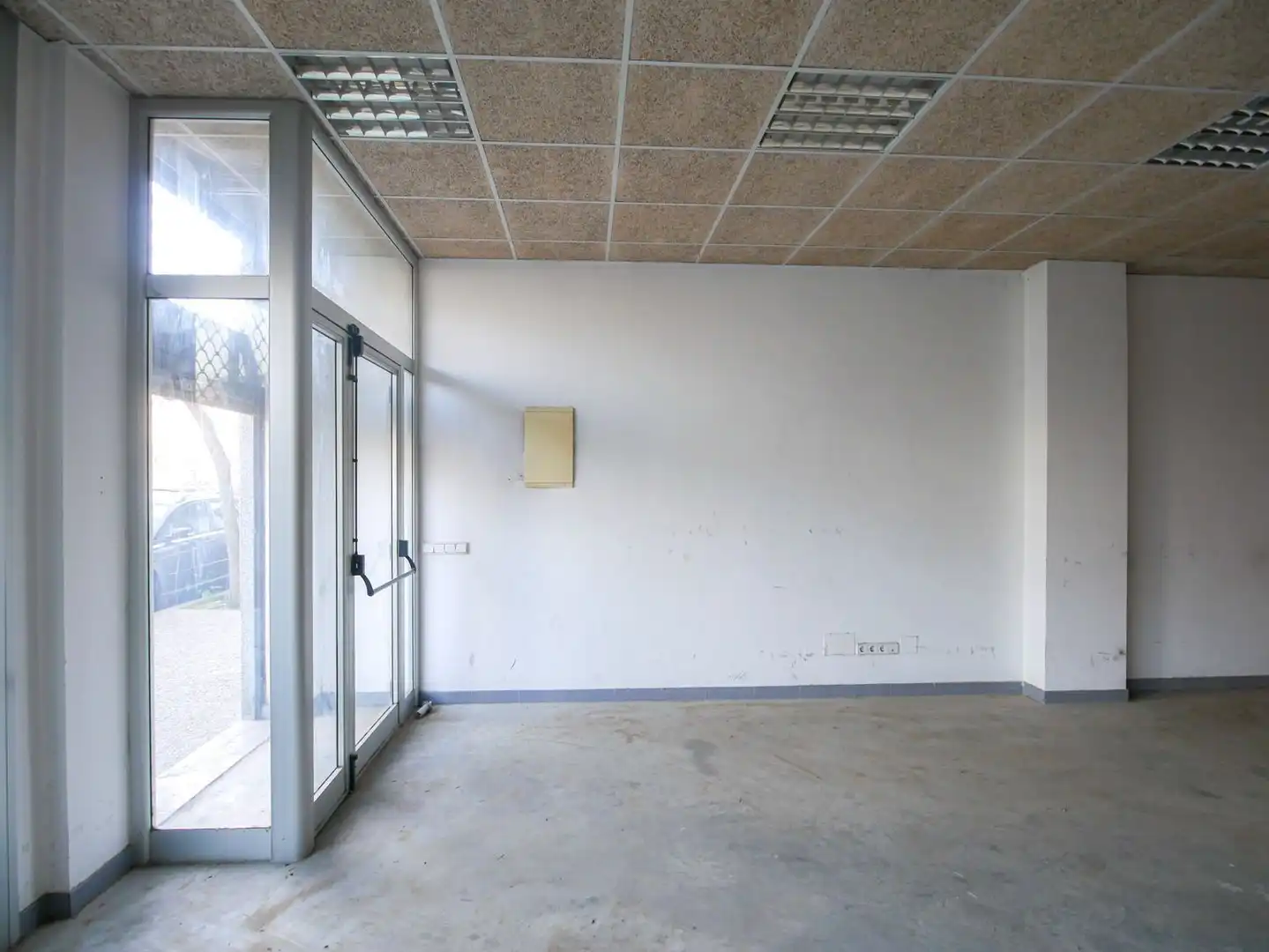 Local comercial en venta en Sant Narcís, imagen 3