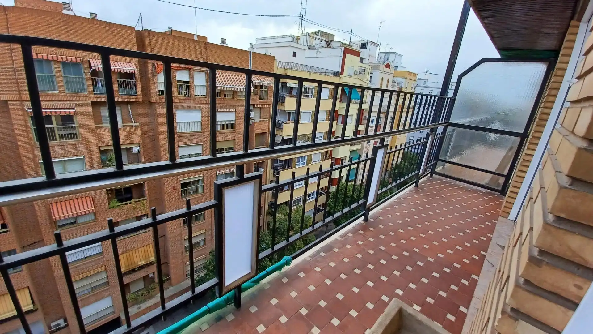 Piso con terraza en alquiler en Extramurs, imagen 4