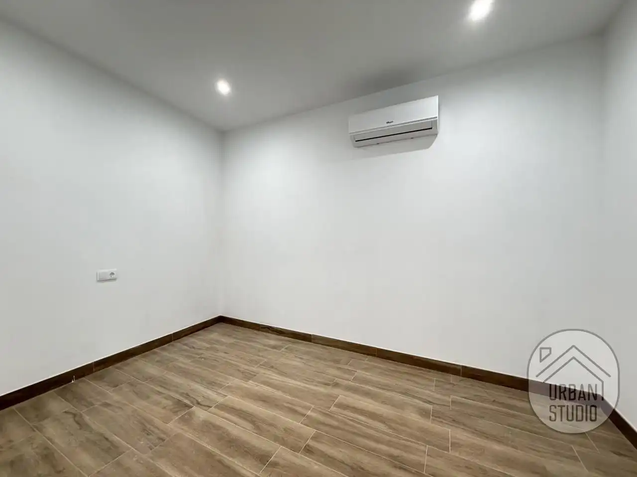 Ground floor for sale in Torrevieja  with Air Conditioner, Terrace and Community pool