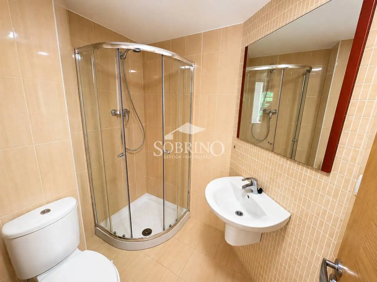 Bathroom of Flat for sale in Llanes  with Heating, Terrace and Alarm