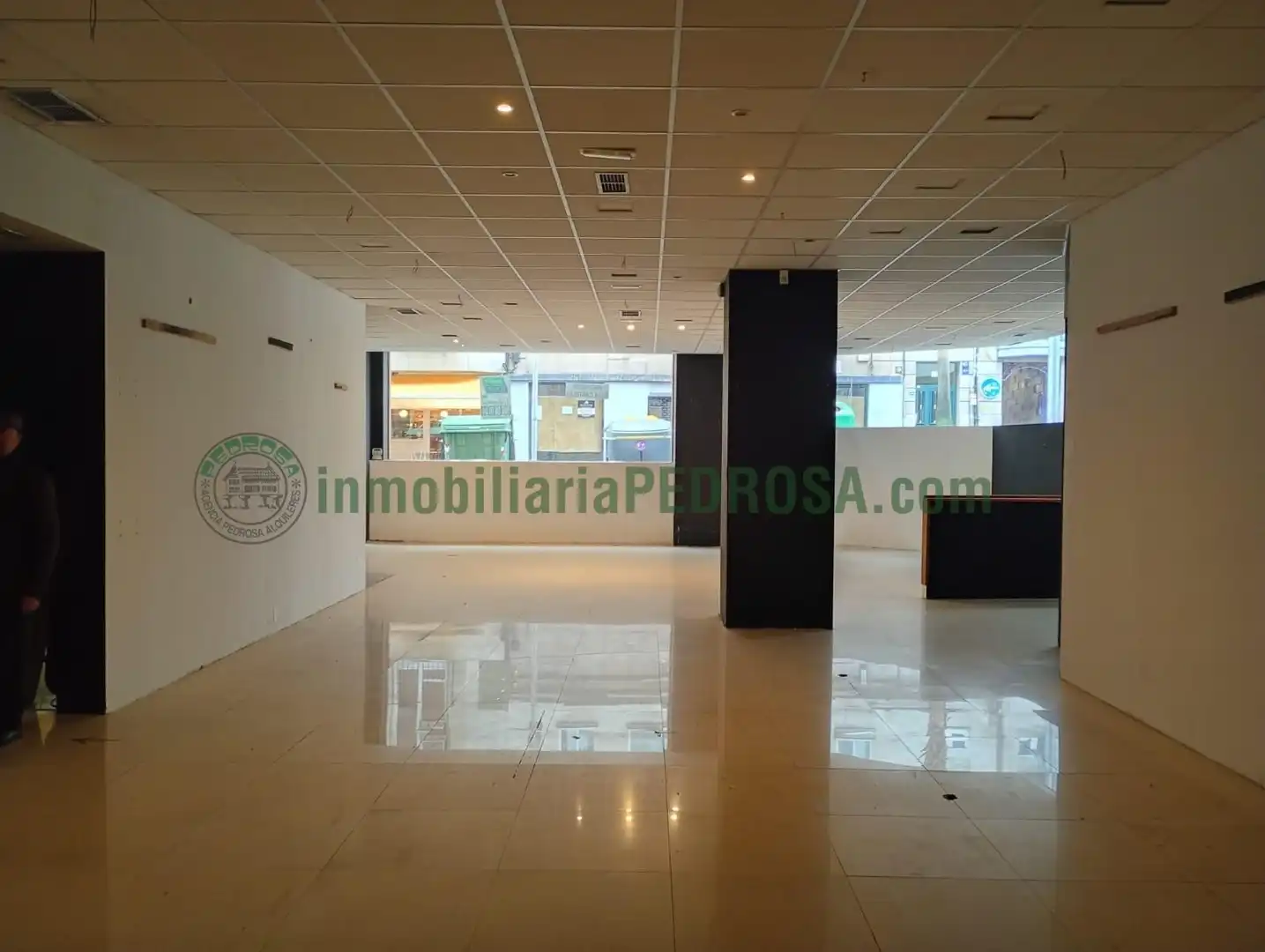Local comercial en alquiler en Calle Sagasta, imagen 5