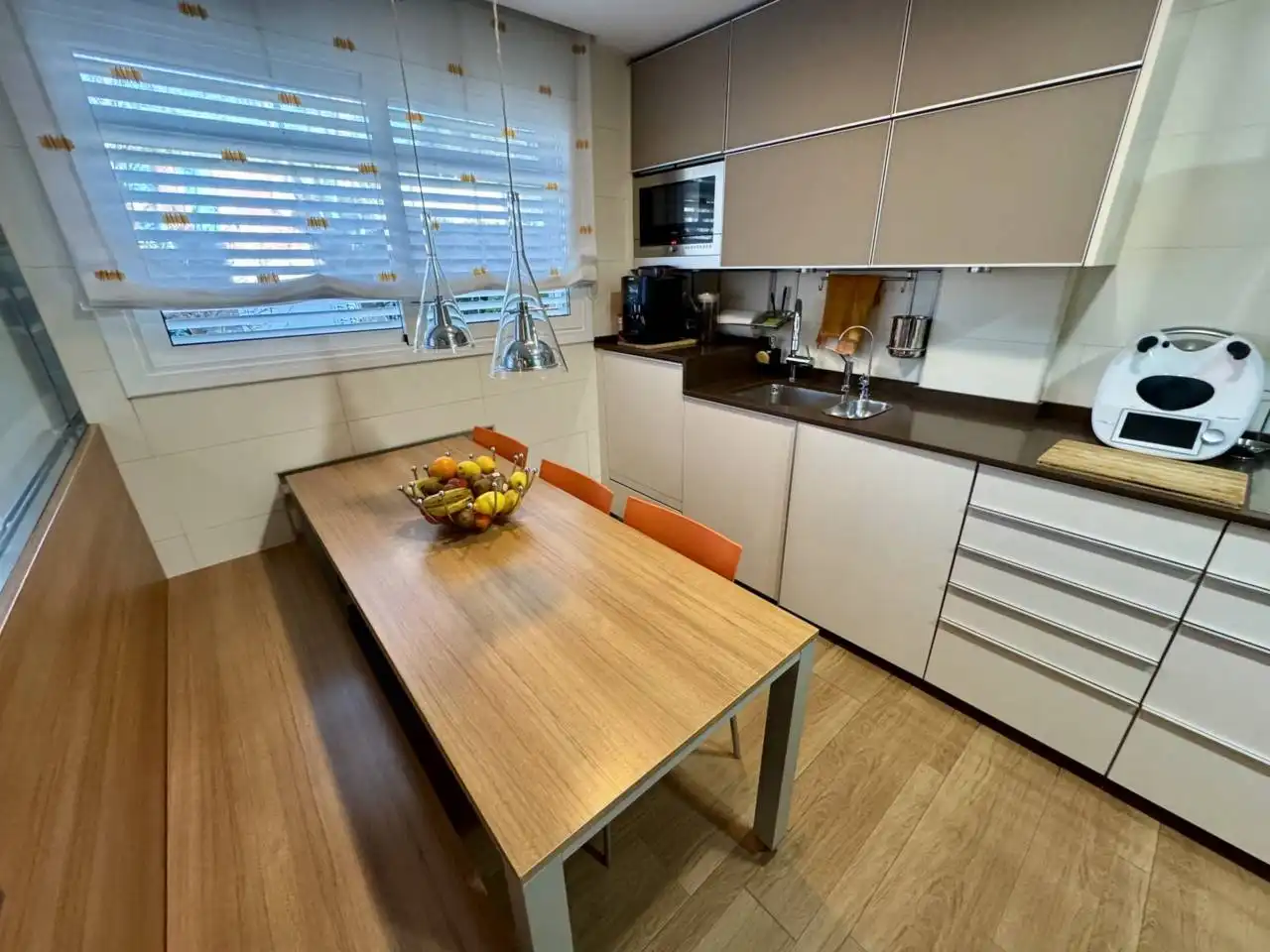 Kitchen of Houses for sale in Cerdanyola del Vallès  with Air Conditioner, Heating and Private garden