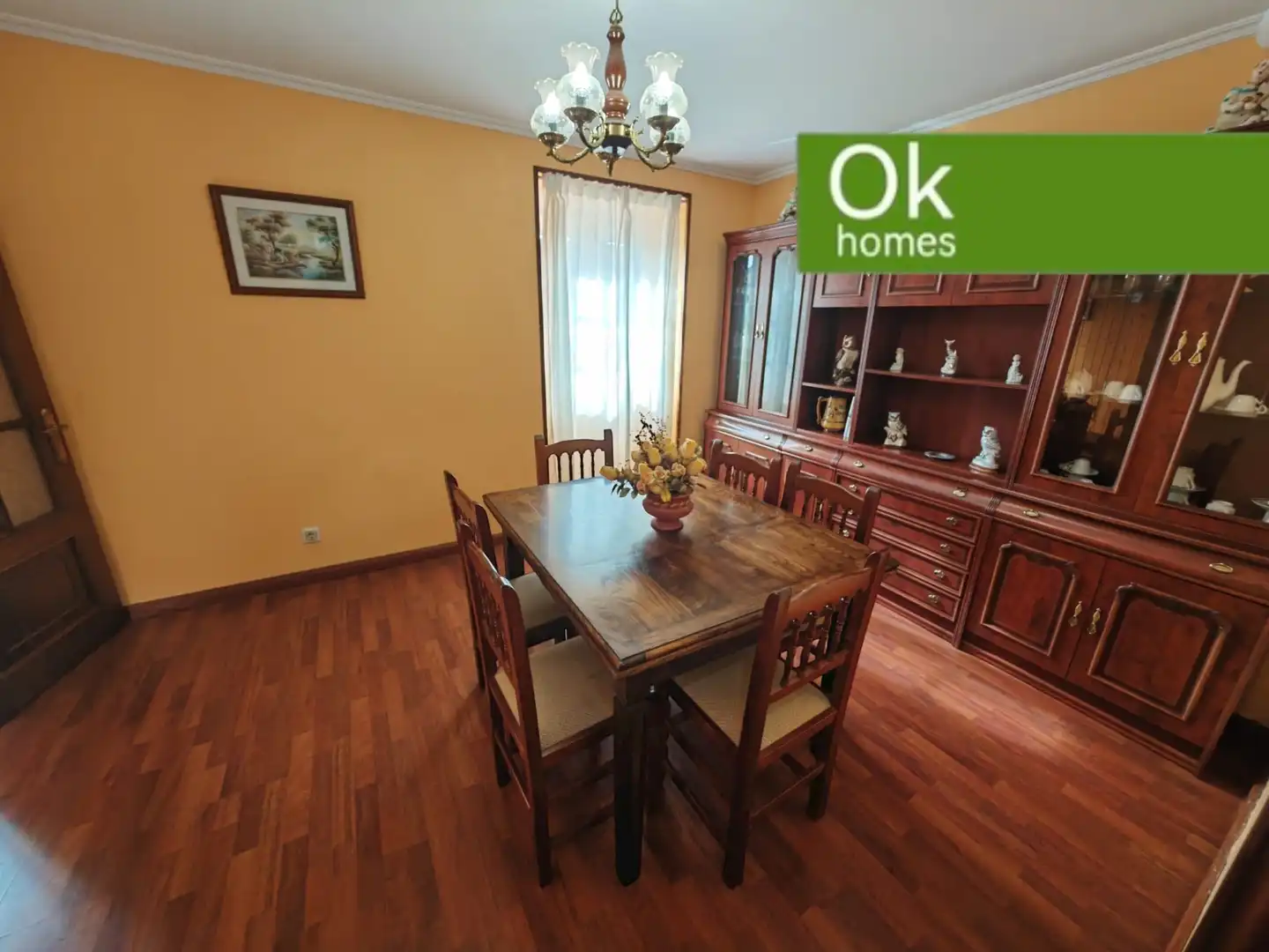Comedor de Casa adosada de alquiler en Curtis con Calefacción, Trastero y Amueblado
