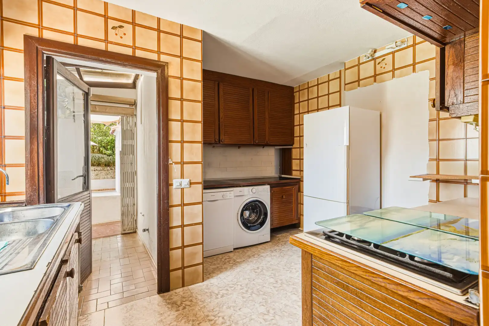 Cocina de Casa o chalet en venta en Marbella con Jardín privado, Terraza y Piscina