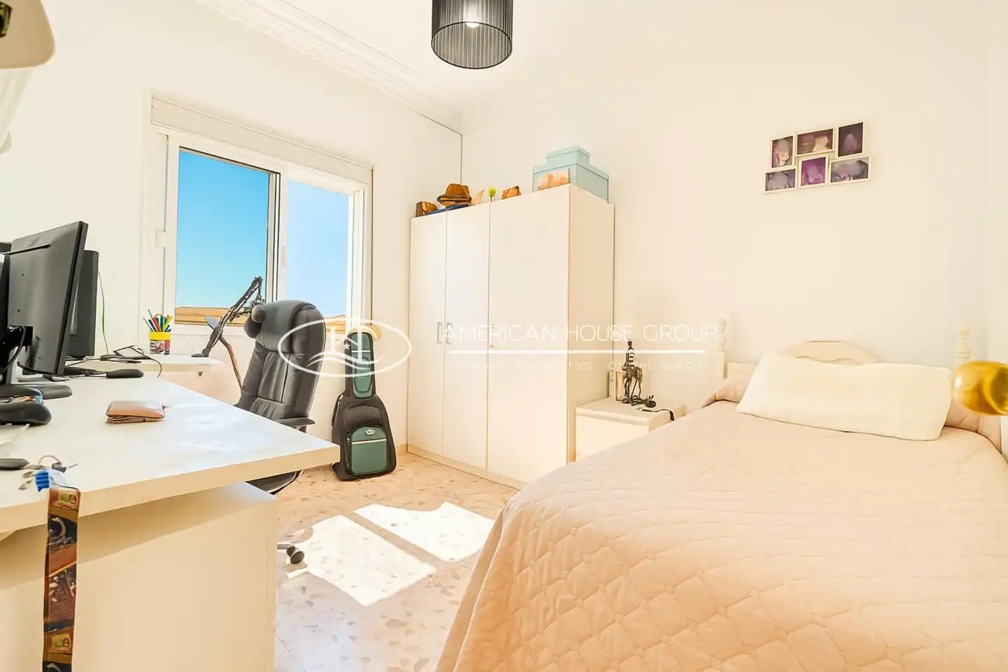 Habitación de Casa o chalet en venta en Chiclana de la Frontera con Aire acondicionado, Jardín privado y Terraza