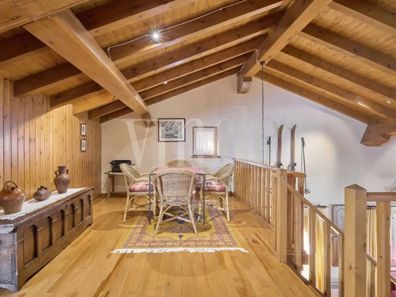 Menjador de Casa o xalet en venda en Fontanals de Cerdanya amb Calefacció, Jardí privat i Parquet