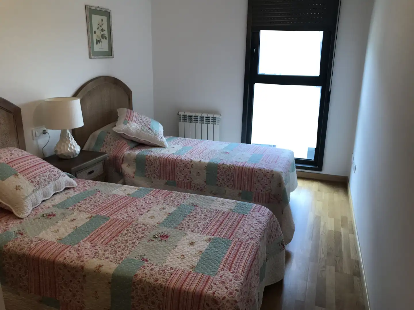 Habitación de Piso de alquiler en Vigo  con Calefacción, Parquet y Trastero