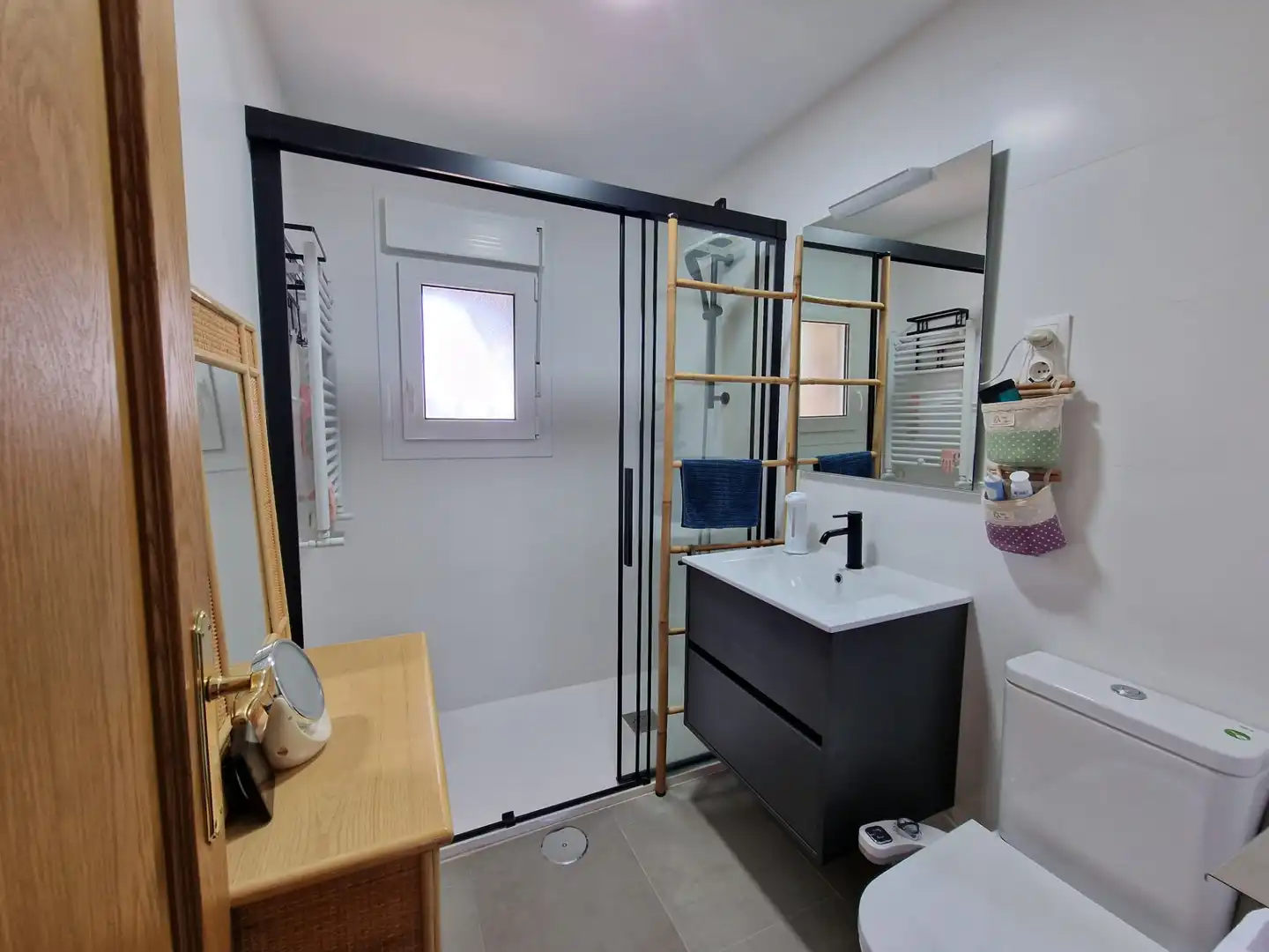 Bathroom of Detached homes for sale in Colmenar Viejo  with Air Conditioner, Heating and Private garden