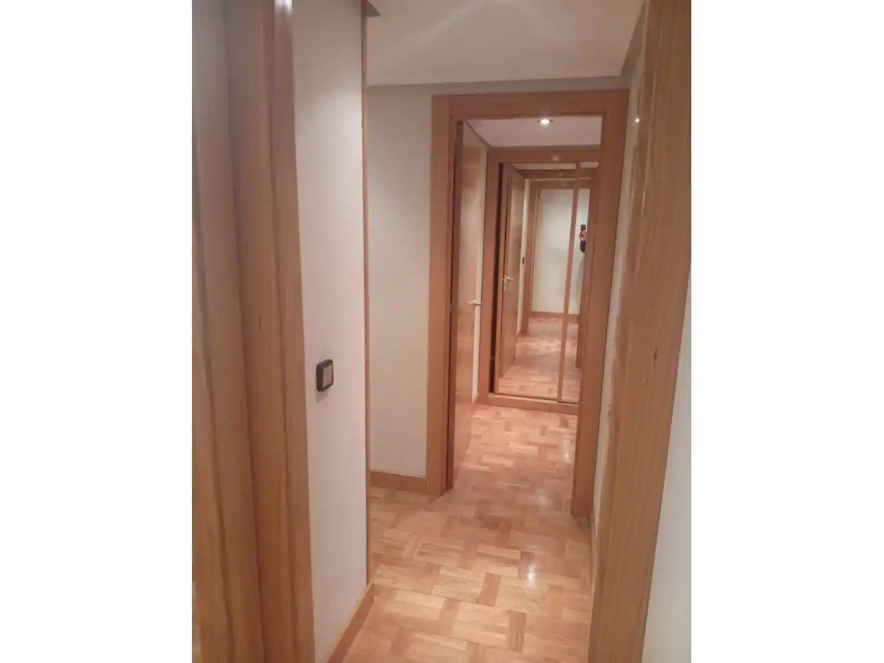 Pis en venda en Oviedo  amb Calefacció, Parquet i Moblat