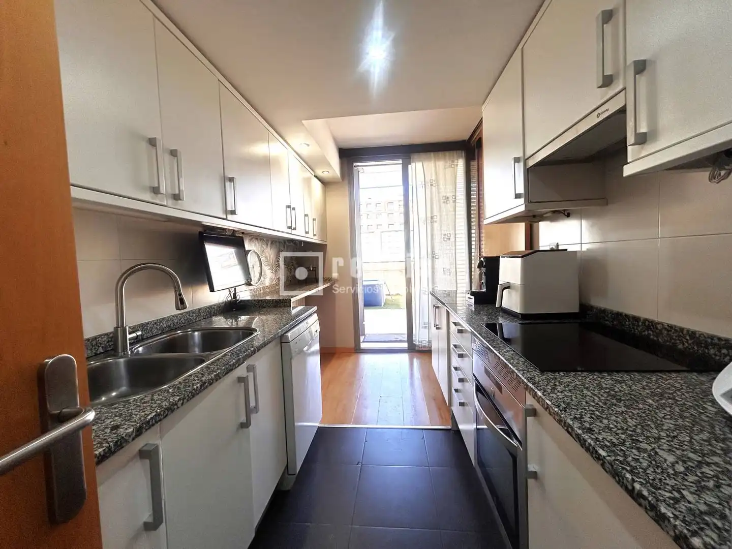 Kitchen of Flat for sale in Parla  with Air Conditioner, Heating and Private garden