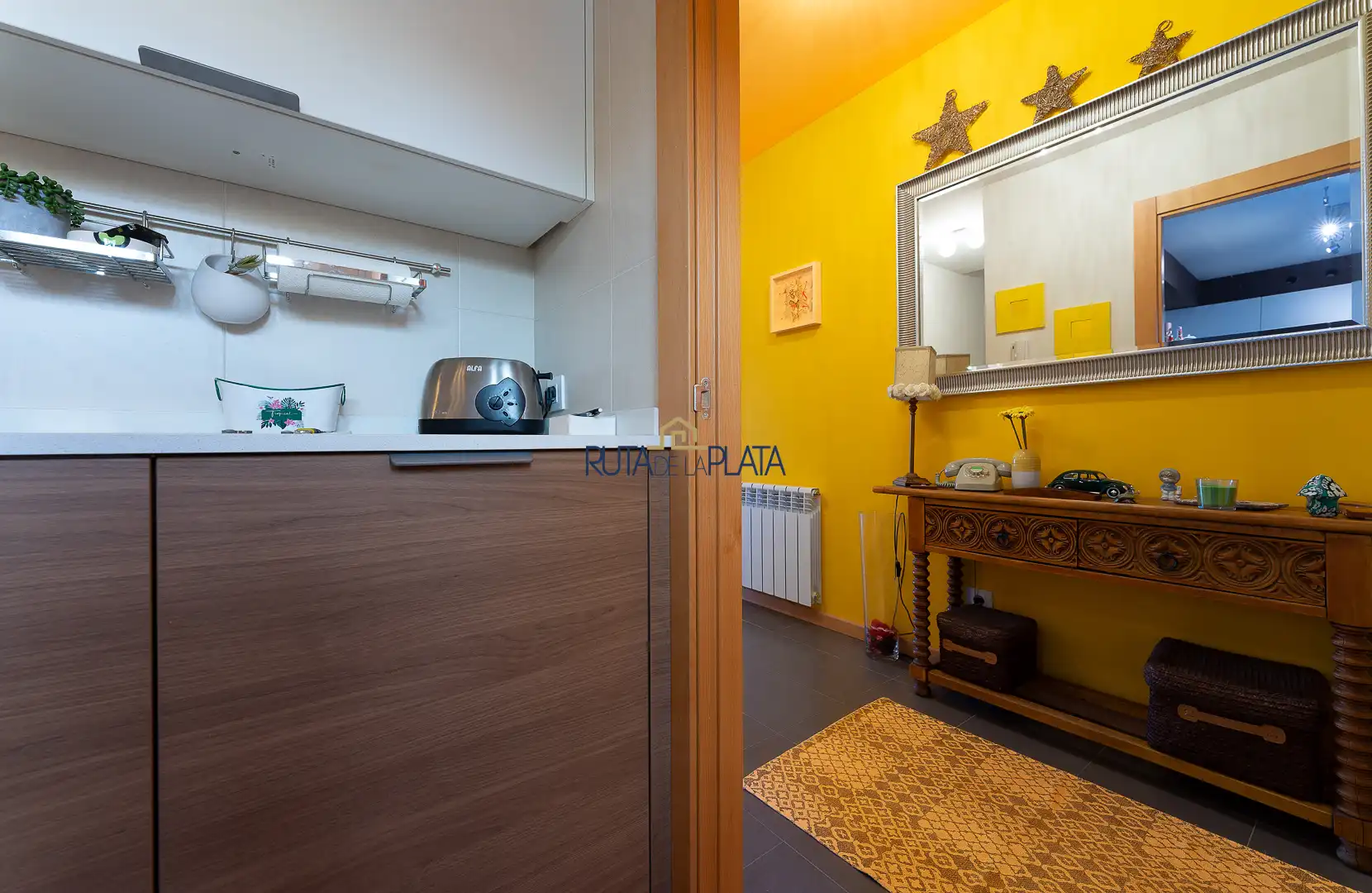 Habitación de Casa adosada en venta en Roales con Calefacción, Jardín privado y Alarma