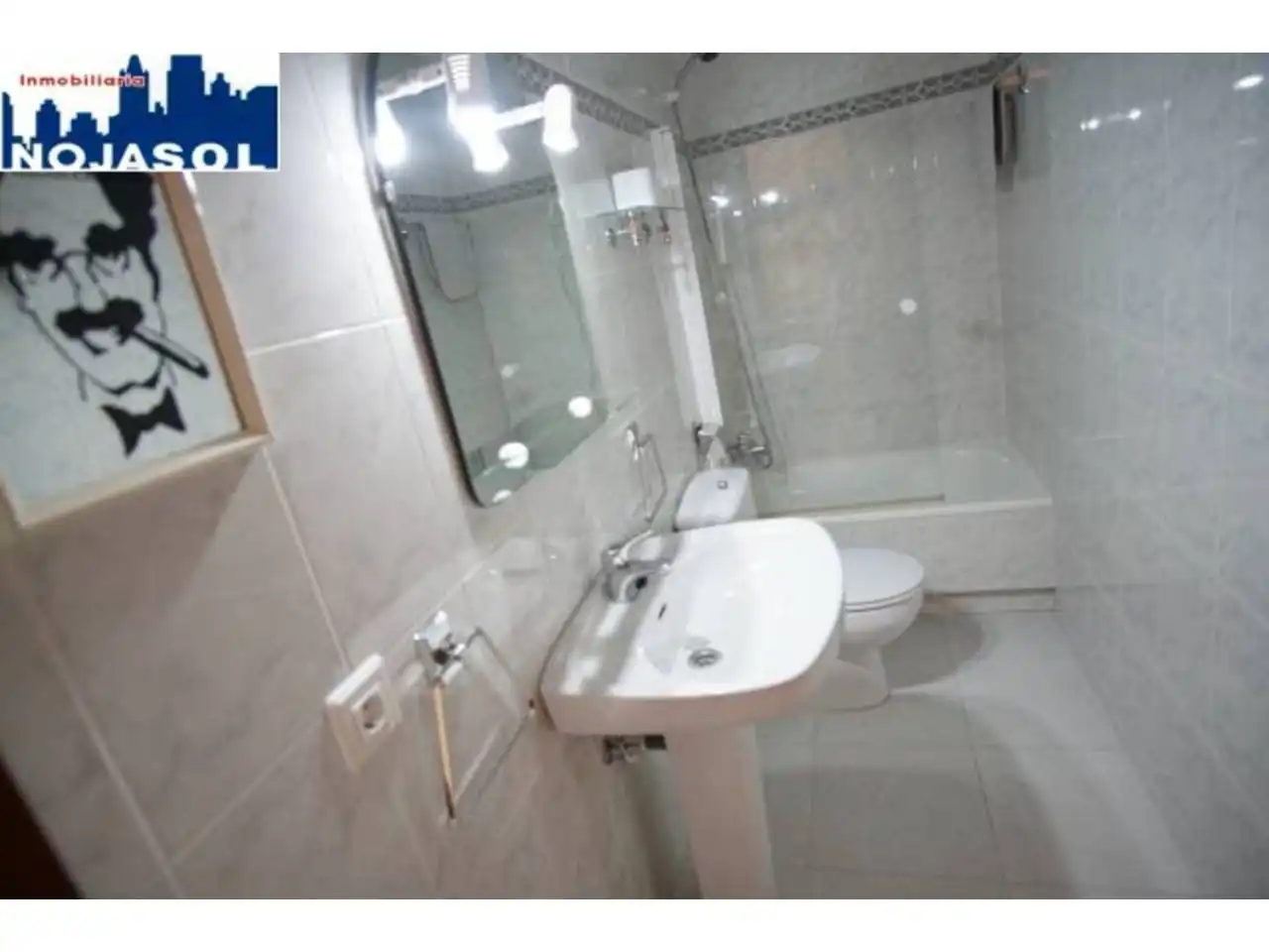 Badezimmer von Dachboden zur Miete in Noja mit Heizung, Terrasse und Möbliert
