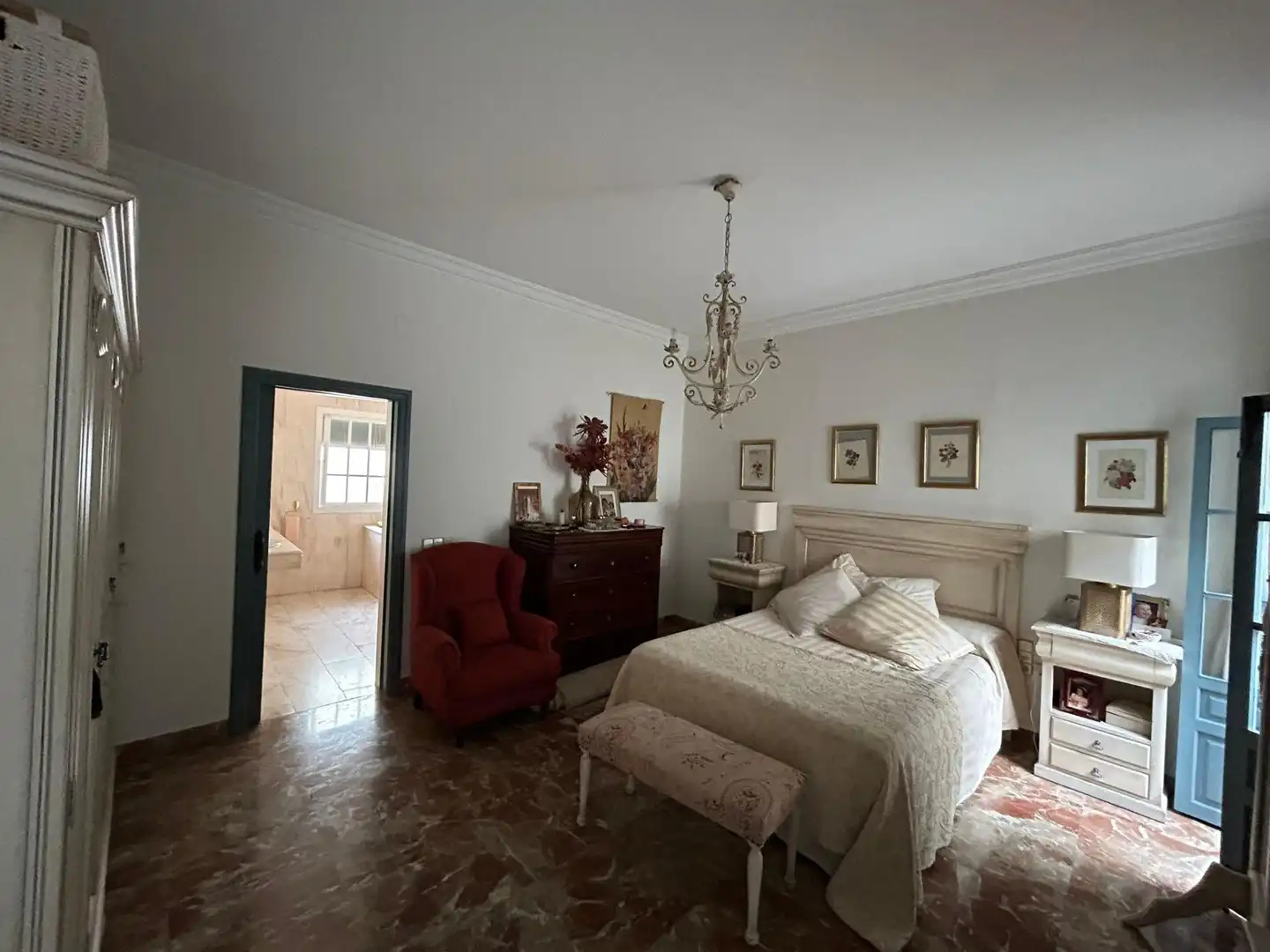 Casa adosada en venta en Carmona