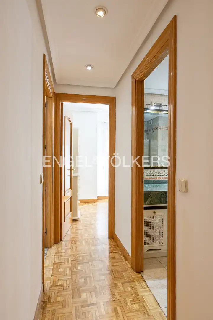 Flat for rent in Madrid  with Air Conditioner, Heating and Private garden
