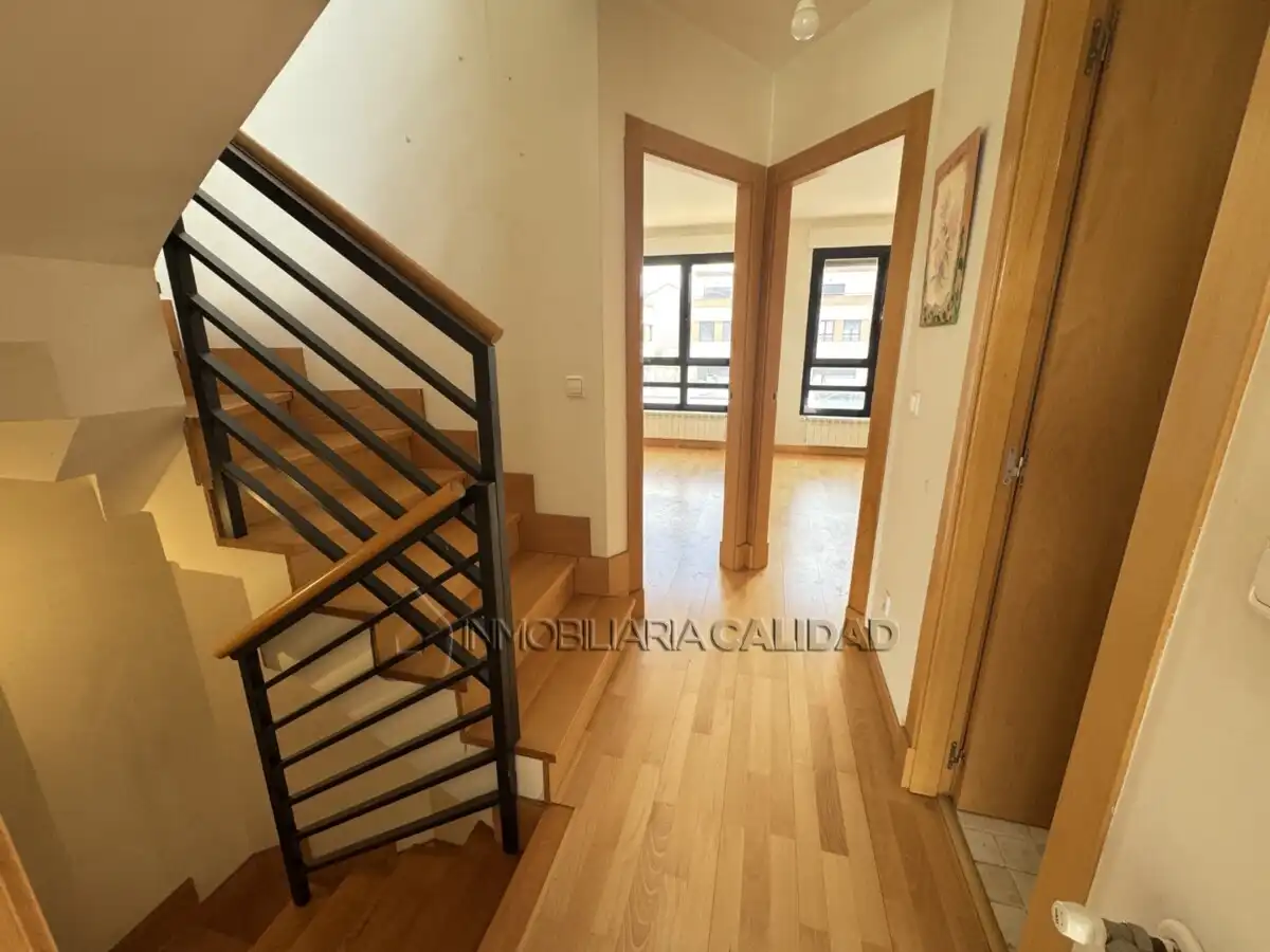 Casa o xalet en venda en Burgos amb Calefacció, Terrassa i Traster
