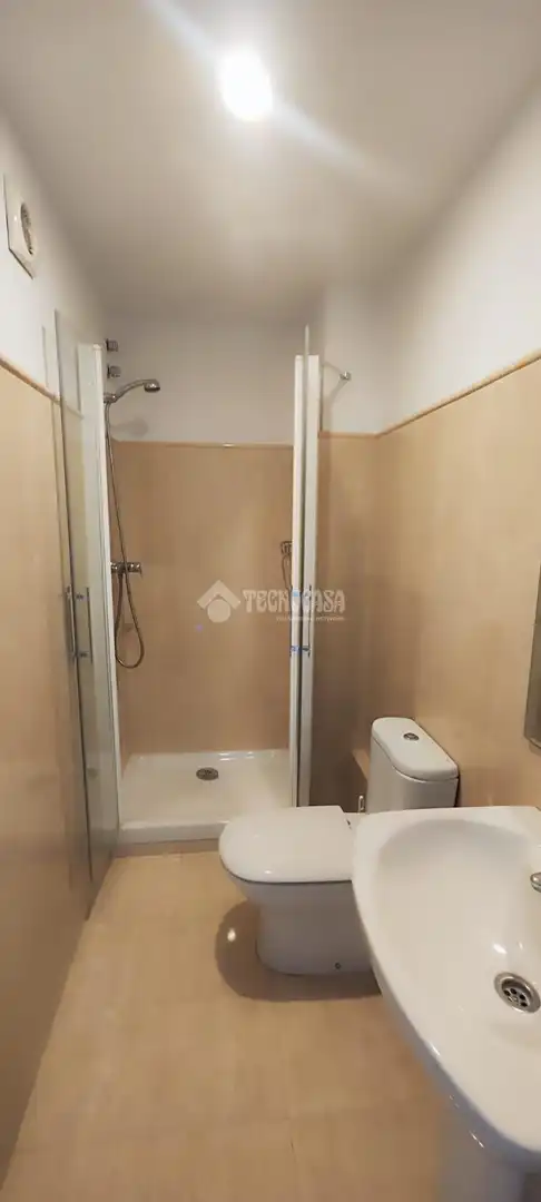 Bany de Pis en venda en Sevilla