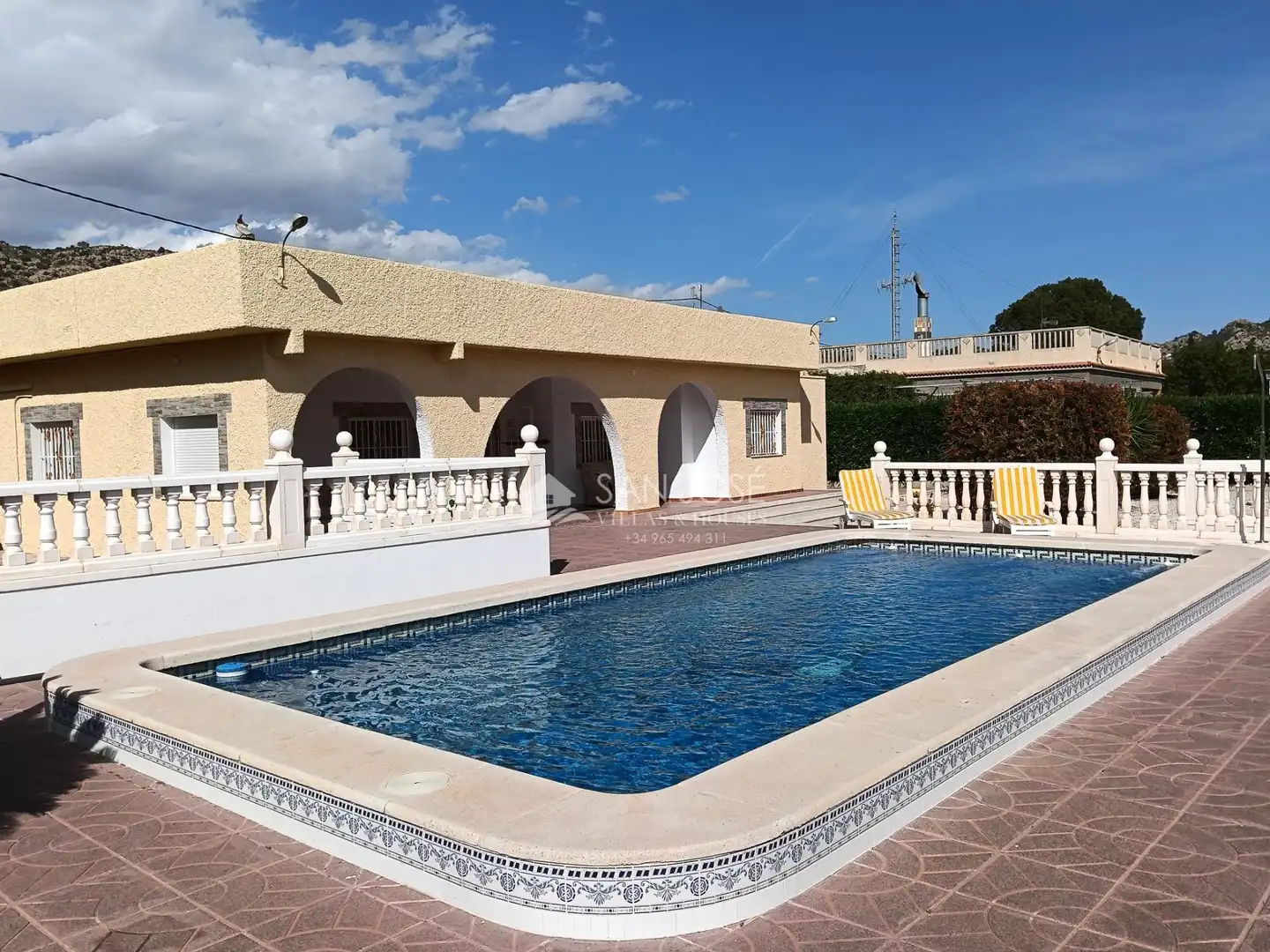 Piscina de Casa o chalet en venta en Aspe con Aire acondicionado, Calefacción y Jardín privado
