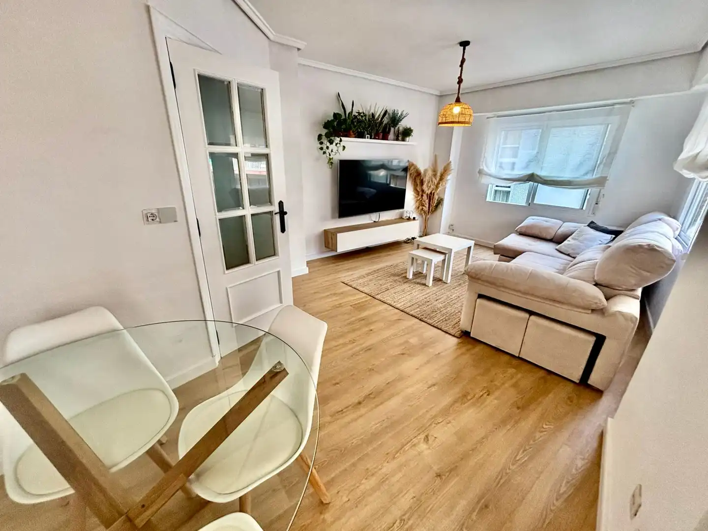 Sala de estar de Piso en venta en Alicante / Alacant con Aire acondicionado y Balcón