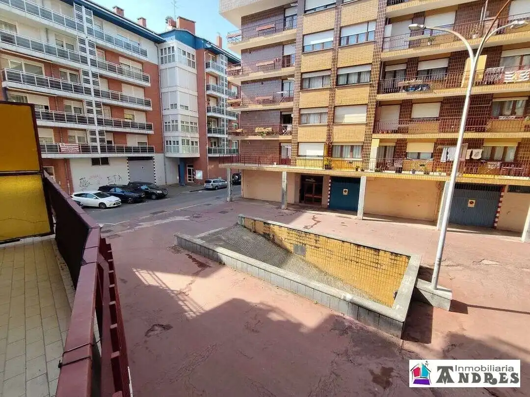 Vista exterior de Piso en venta en Bermeo con Calefacción, Terraza y Trastero