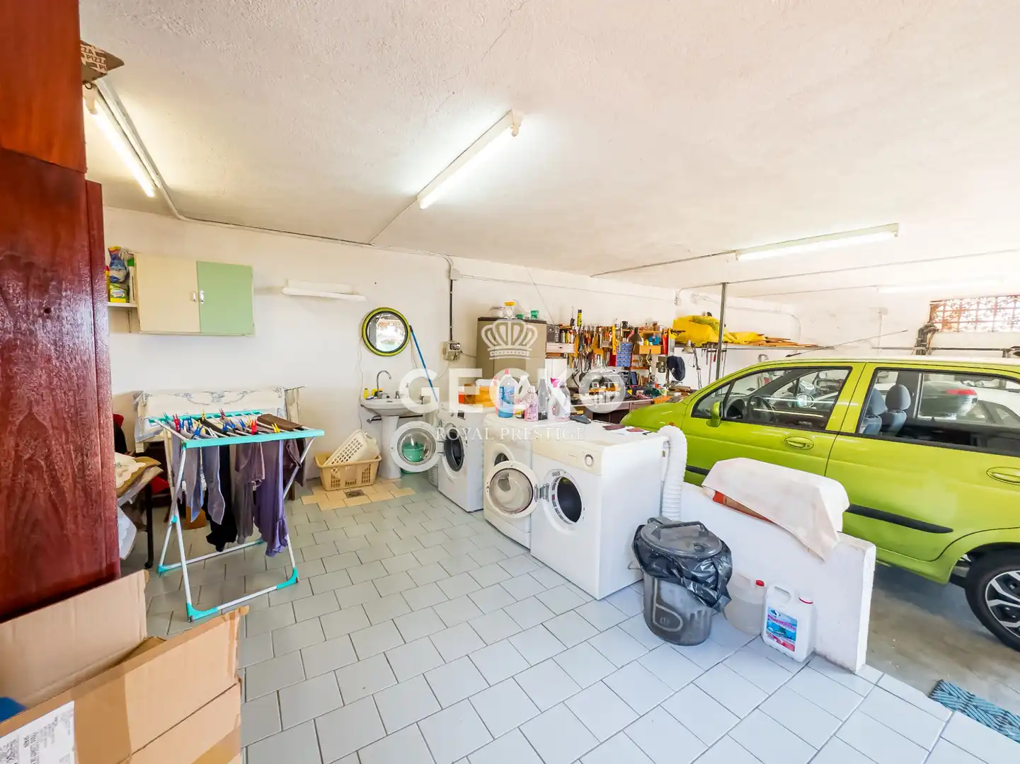 Aparcament de Casa o xalet en venda en Lloret de Mar amb Calefacció, Jardí privat i Terrassa