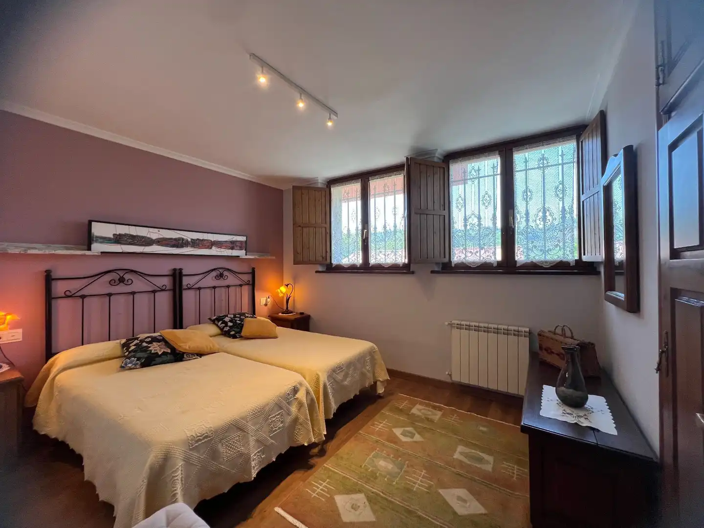 Habitación de Casa o chalet en venta en Cangas de Onís con Calefacción, Jardín privado y Amueblado