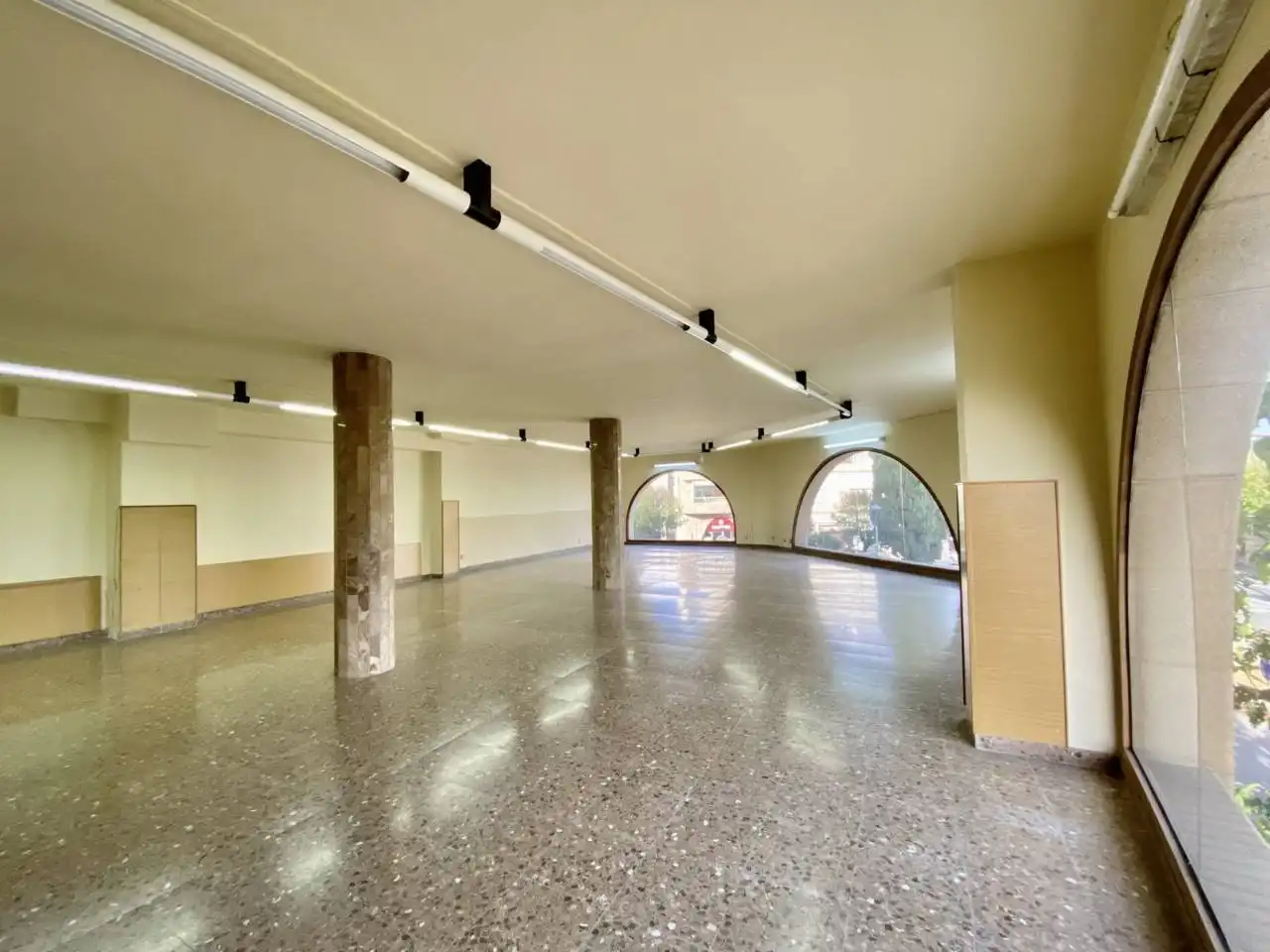 Local comercial de lloguer a Plaza PAU CASALS, imagen 6
