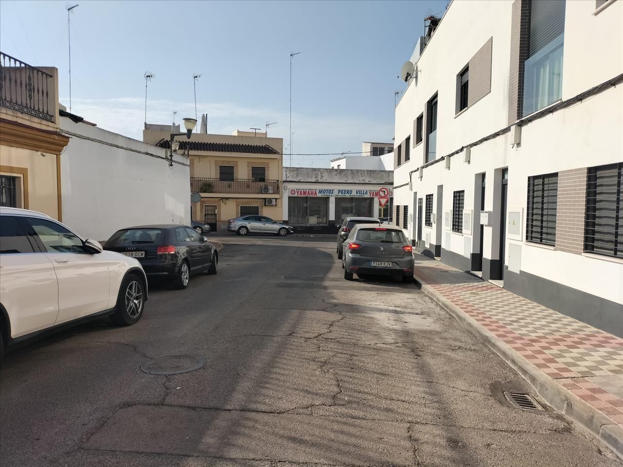 Exterior view of Single-family semi-detached for sale in Alcalá de Guadaira