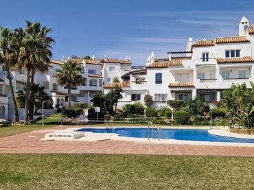 Appartement compact avec piscine à vendre à Calahonda