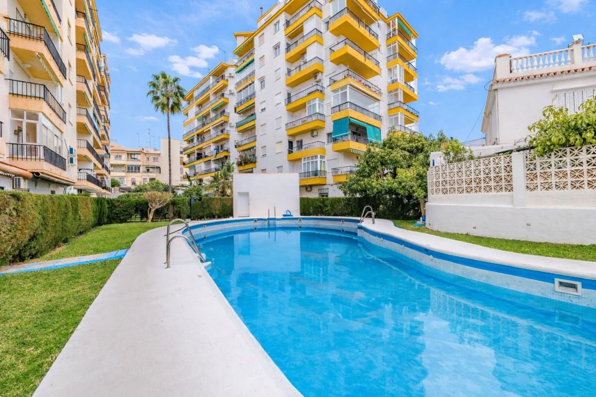 Flat for sale in C. Pedro de Valdivia, Chaparil - Torrecilla - Punta Lara