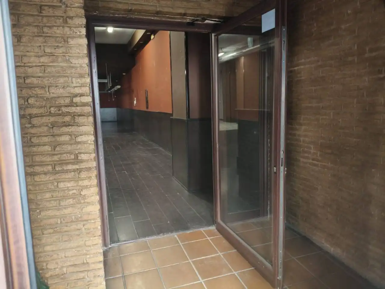 Local comercial en alquiler en Calle Julio Pellicer, imagen 3